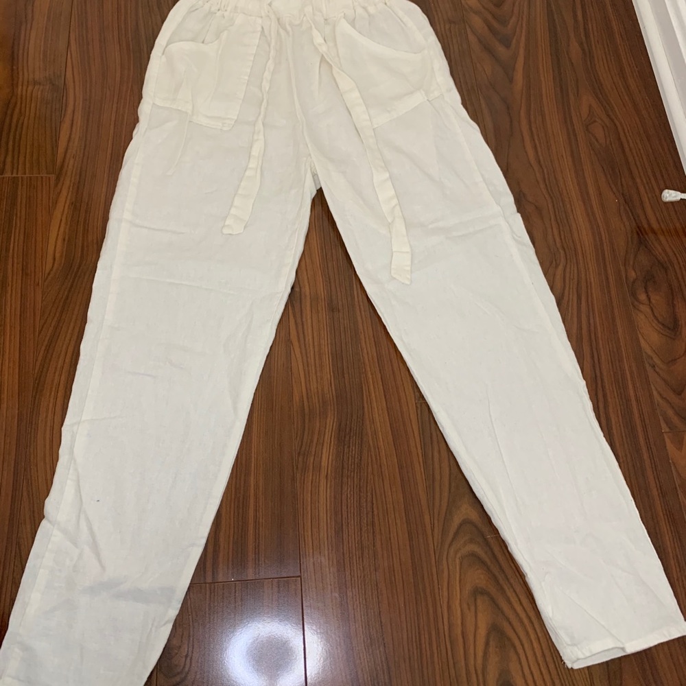 White trousers🦋